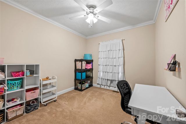 111 Robin Street, Hendersonville, NC 28739