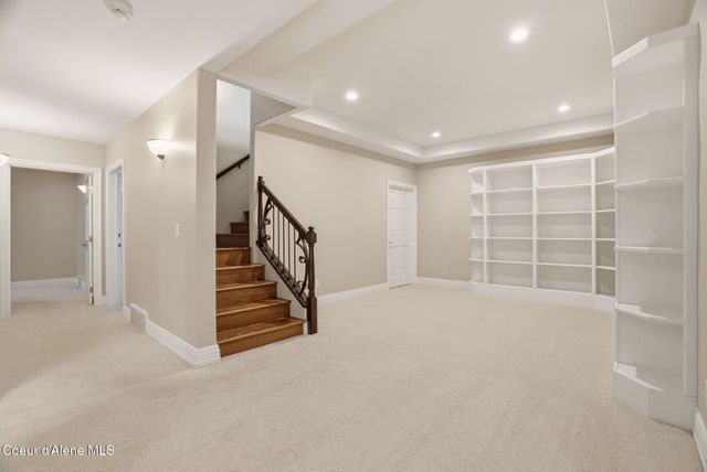 1611 E Heritage Ln, Spokane, WA 99208