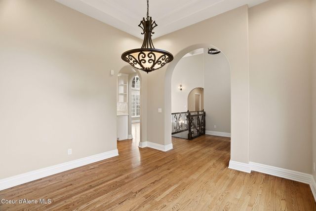 1611 E Heritage Ln, Spokane, WA 99208