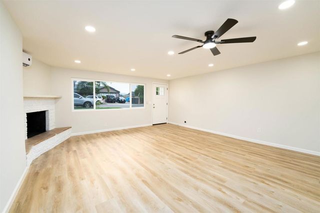 1758 Manor Drive, Vista, CA 92084