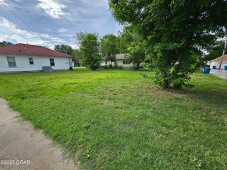 1417 W 20th Street, Joplin, MO 64804