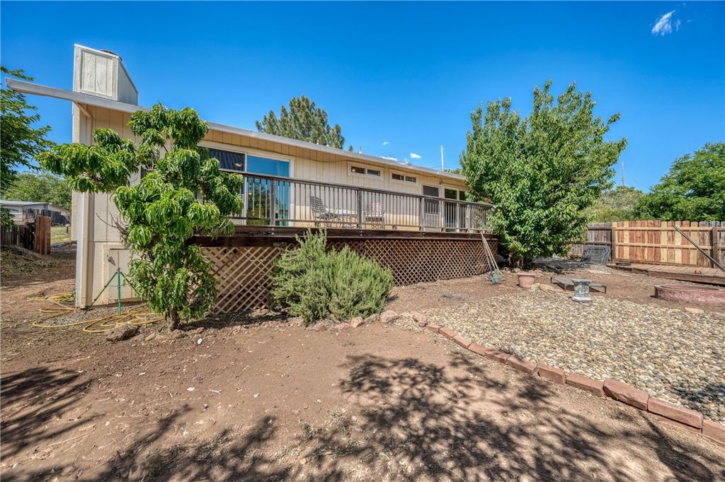Image 12 of property listing at 10565 Sunset Ridge, Kelseyville, CA 95451