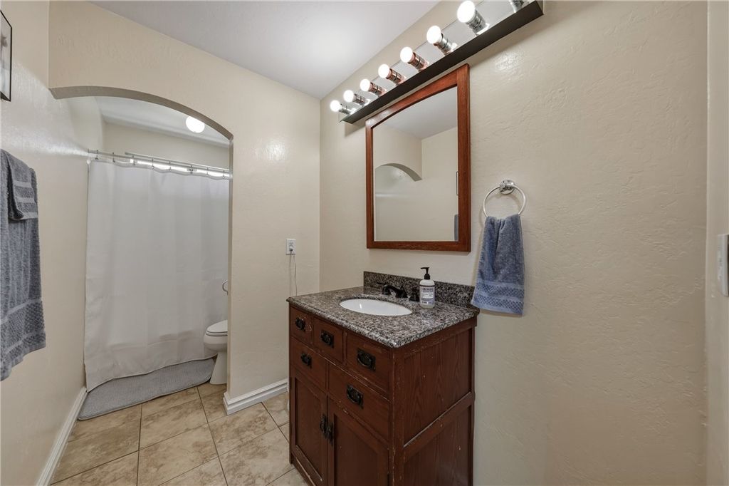 Image 21 of property listing at 10565 Sunset Ridge, Kelseyville, CA 95451