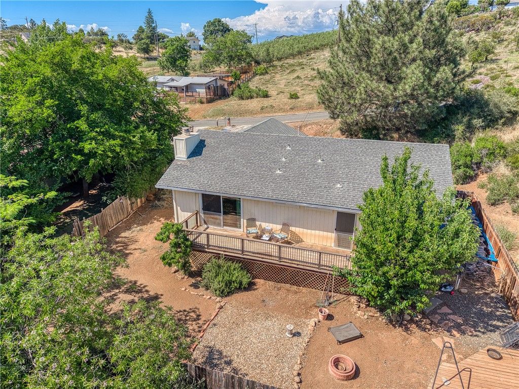 Image 25 of property listing at 10565 Sunset Ridge, Kelseyville, CA 95451