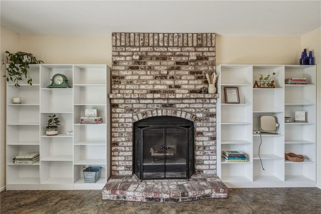 Image 5 of property listing at 10565 Sunset Ridge, Kelseyville, CA 95451