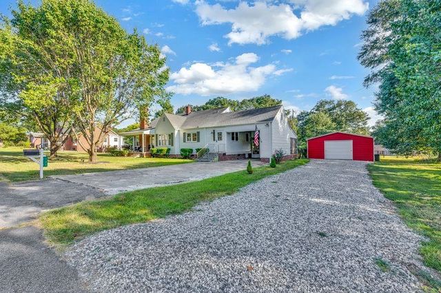 121 Anderson Avenue, Pacolet, SC 29372