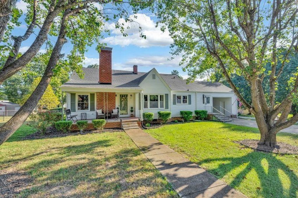 121 Anderson Avenue, Pacolet, SC 29372