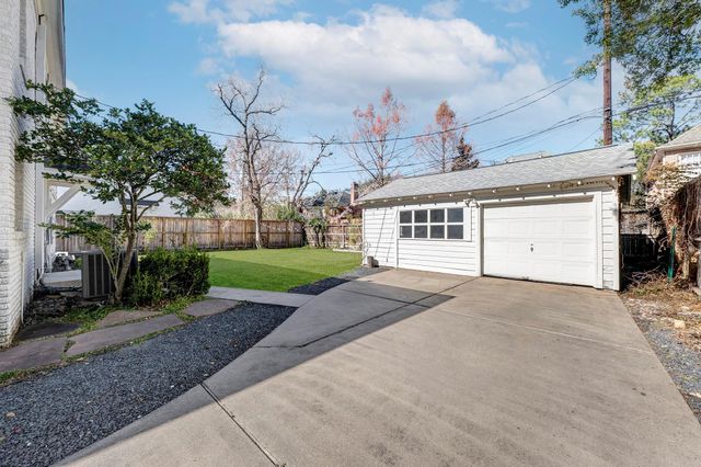 3008 Amherst, West University Place, TX 77005