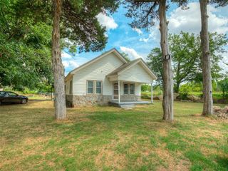 15809 S Rock Creek Road, Shawnee, OK 74801