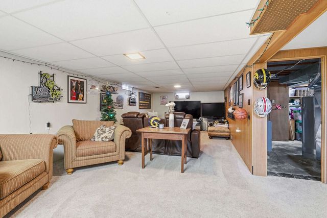 3610 30th Avenue, Rock Island, IL 61201