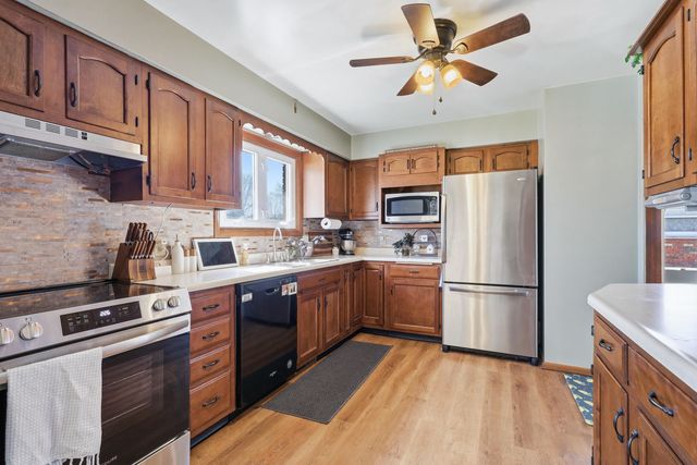 3610 30th Avenue, Rock Island, IL 61201