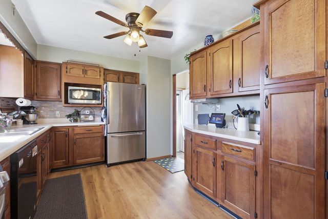 3610 30th Avenue, Rock Island, IL 61201