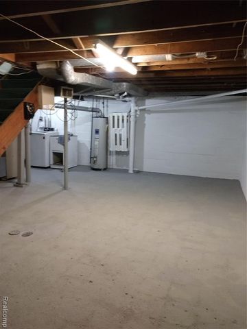 2212 Hoff Street, Flint, MI 48506