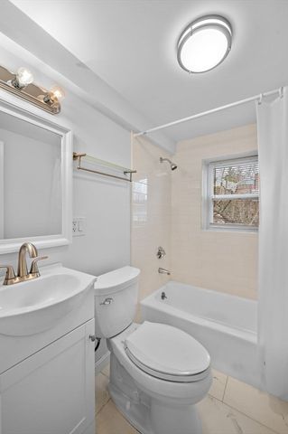 121 Cambridge Rd 2, Woburn, MA 01801