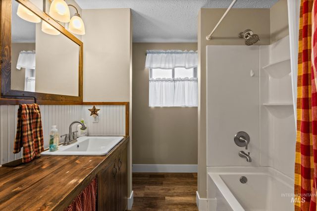 4715 N Sorrento, Boise, ID 83704