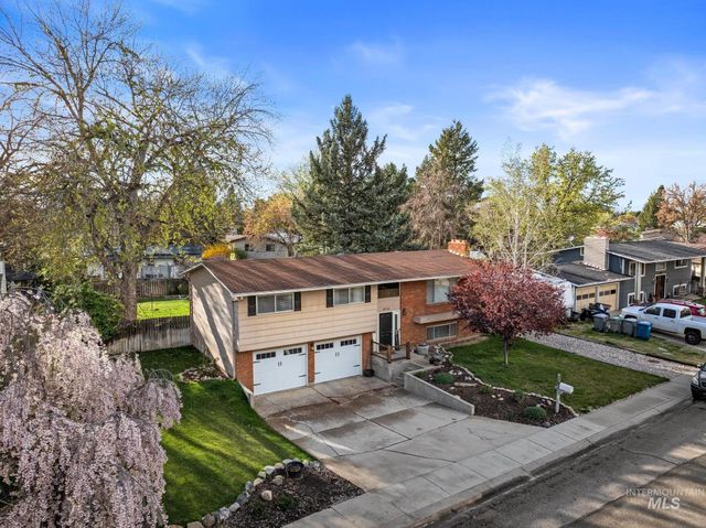4715 N Sorrento, Boise, ID 83704