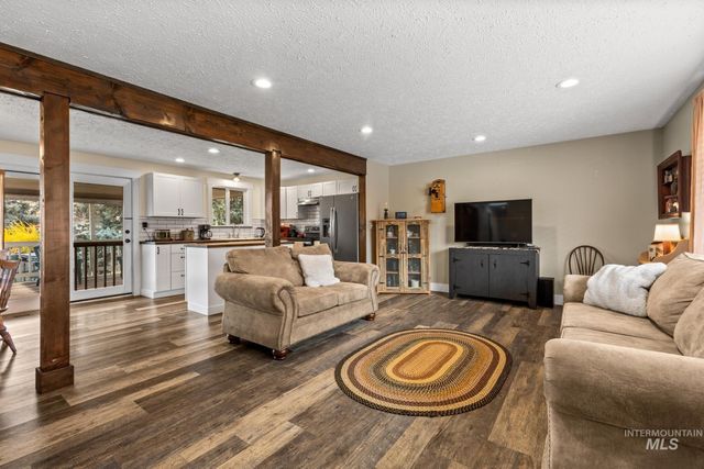 4715 N Sorrento, Boise, ID 83704