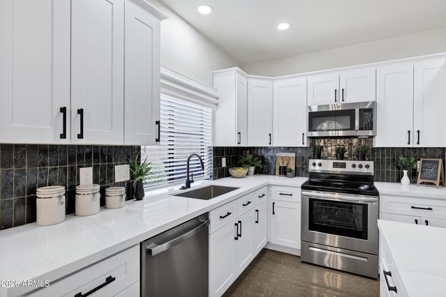 6227 E STAR VALLEY Street, Mesa, AZ 85215