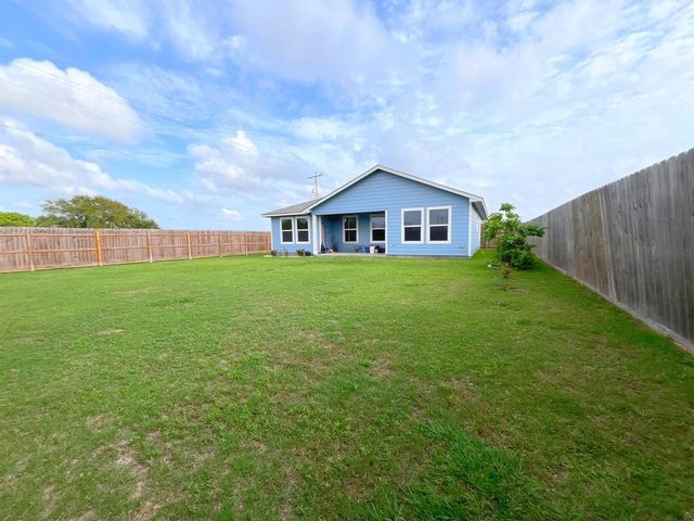 702 Flycatcher Drive, Palacios, TX 77465