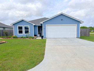 702 Flycatcher Drive, Palacios, TX 77465