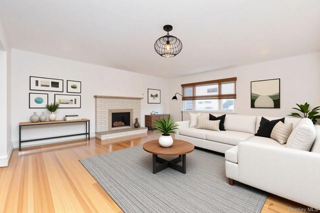 69 Veltri Lane 2, Yonkers, NY 10704