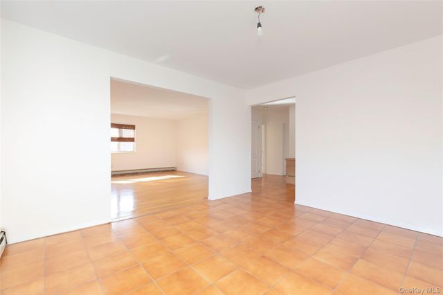 69 Veltri Lane 2, Yonkers, NY 10704