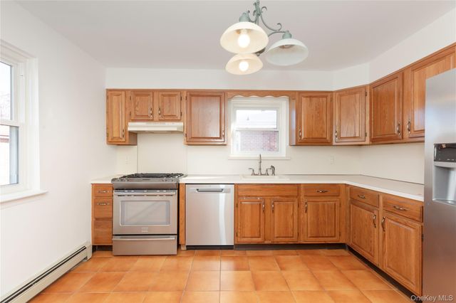 69 Veltri Lane 2, Yonkers, NY 10704