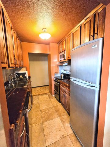 410 Groveland Avenue 1704, Minneapolis, MN 55403