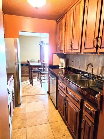 410 Groveland Avenue 1704, Minneapolis, MN 55403