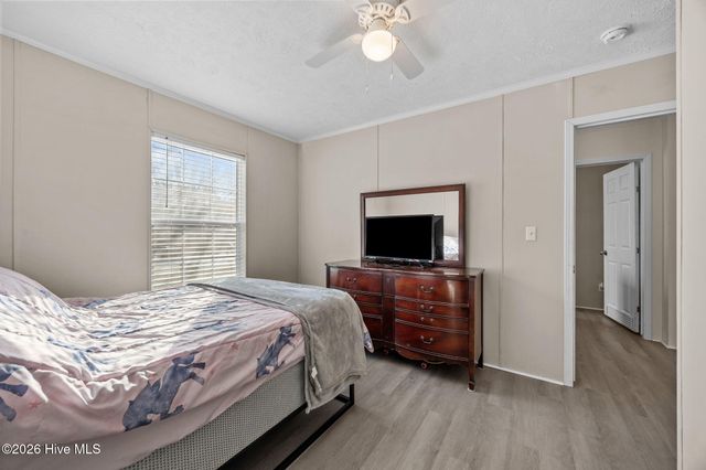 4359 4th Street SE, Saint James, NC 28461