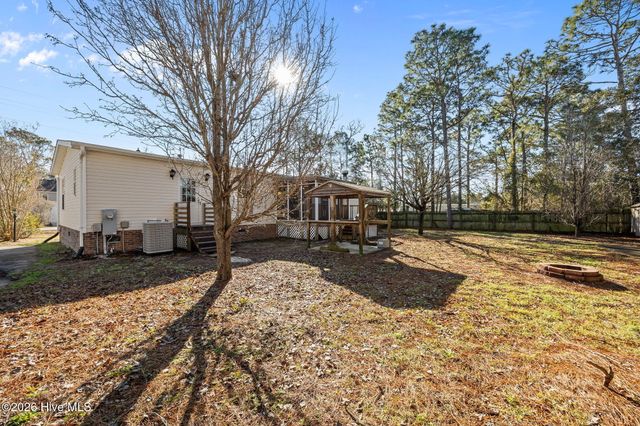 4359 4th Street SE, Saint James, NC 28461