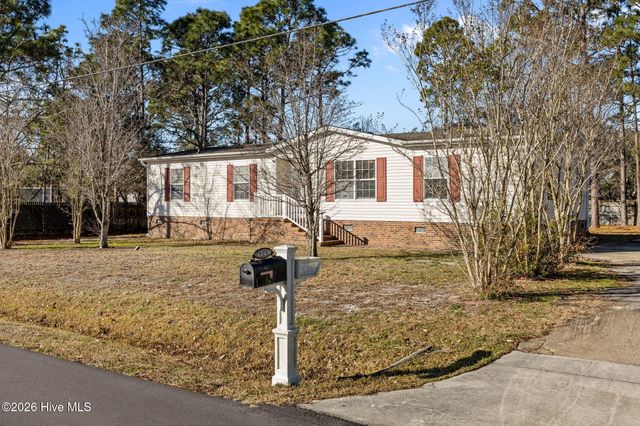 4359 4th Street SE, Saint James, NC 28461