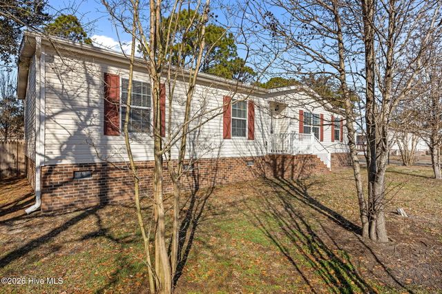 4359 4th Street SE, Saint James, NC 28461