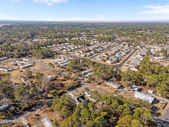 4359 4th Street SE, Saint James, NC 28461