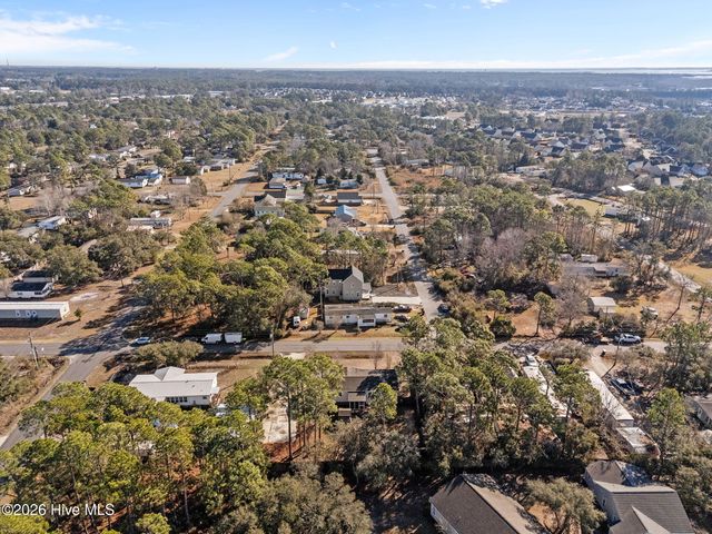 4359 4th Street SE, Saint James, NC 28461