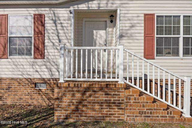 4359 4th Street SE, Saint James, NC 28461