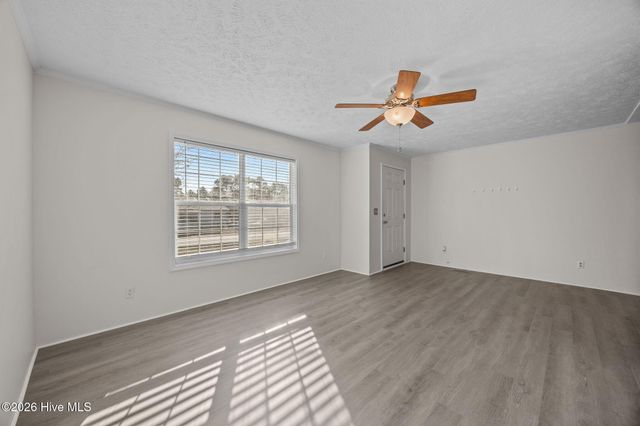 4359 4th Street SE, Saint James, NC 28461