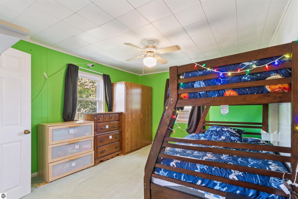 Image 18 of property listing at 522 E Saginaw Street, St Louis, MI 48880