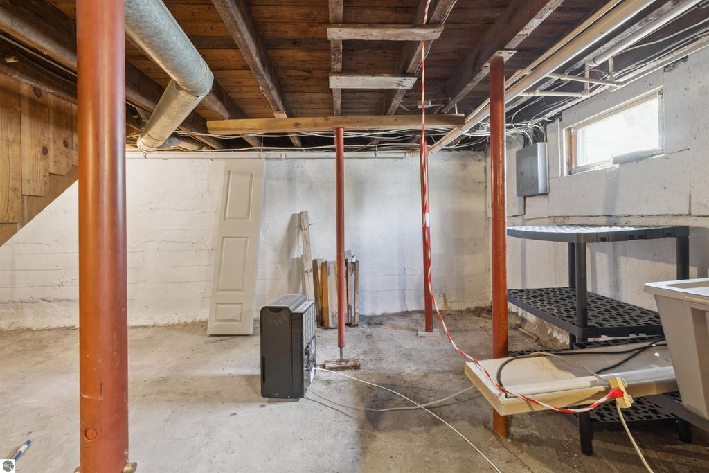 Image 24 of property listing at 522 E Saginaw Street, St Louis, MI 48880