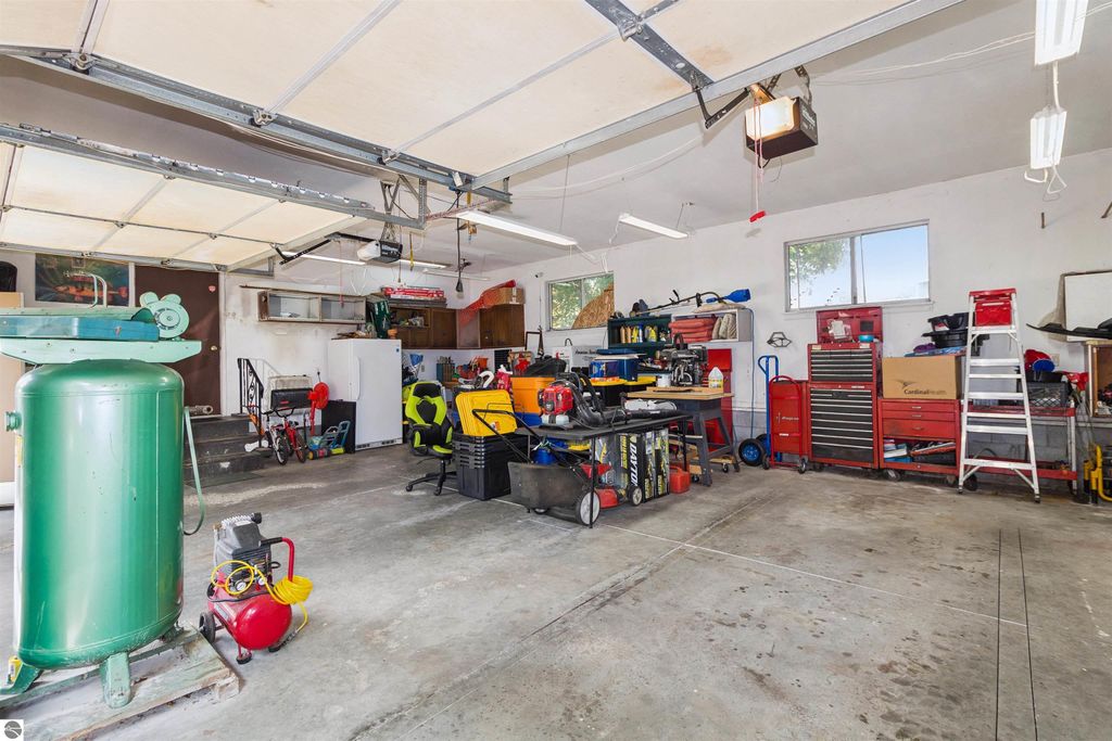 Image 26 of property listing at 522 E Saginaw Street, St Louis, MI 48880