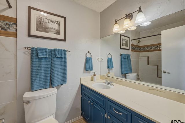 10203 Crestview Drive., Tyler, TX 75707