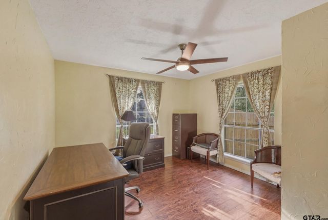 10203 Crestview Drive., Tyler, TX 75707