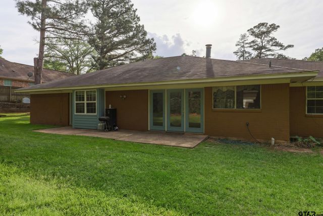 10203 Crestview Drive., Tyler, TX 75707