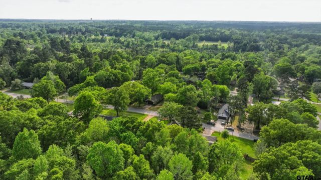 10203 Crestview Drive., Tyler, TX 75707