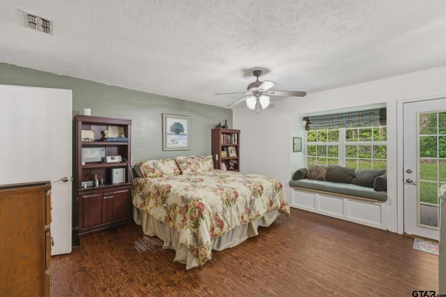 10203 Crestview Drive., Tyler, TX 75707