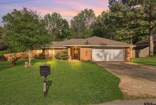 10203 Crestview Drive., Tyler, TX 75707