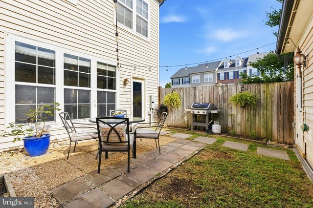 9228 ALVYN LAKE CIR, Bristow, VA 20136