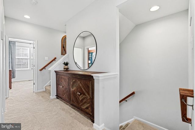 9228 ALVYN LAKE CIR, Bristow, VA 20136