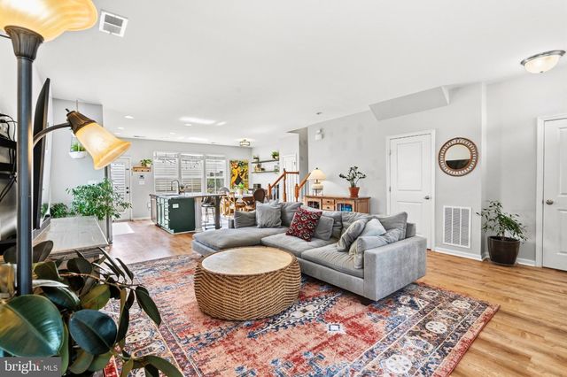 9228 ALVYN LAKE CIR, Bristow, VA 20136