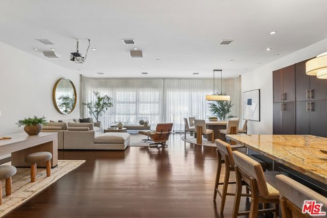 1645 N Vine Street 911, Los Angeles, CA 90028